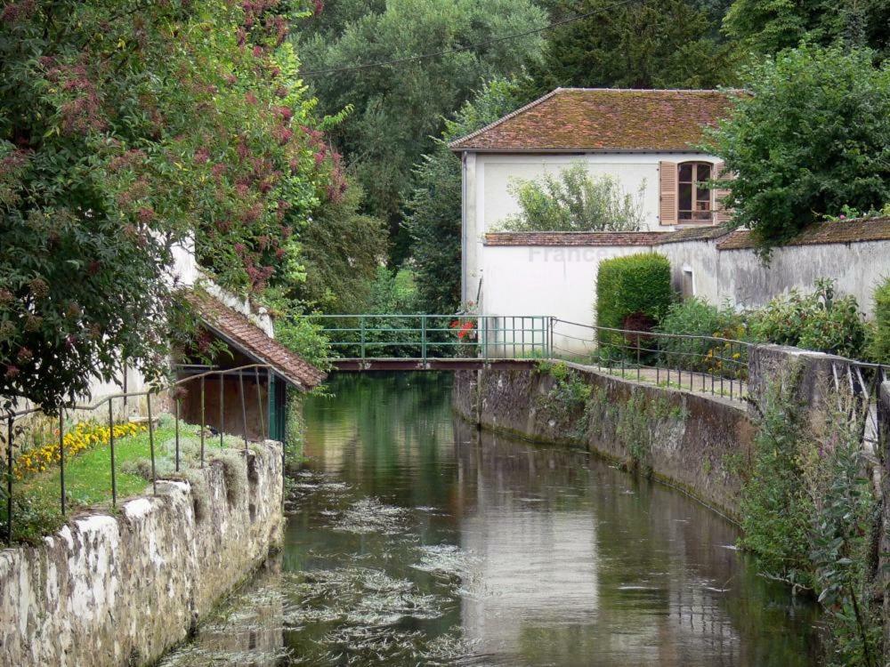 Appartement Villiers Sur Morin Proche De Disneyland 外观 照片